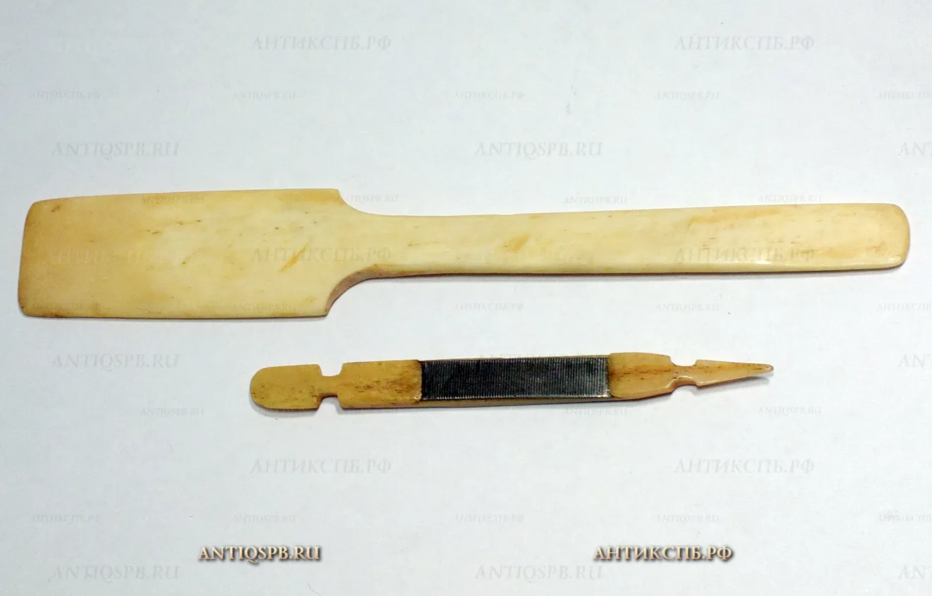 Набор антикварный: лопатка для крема и пилочка. Кость. Нач. ХХ века. №19813